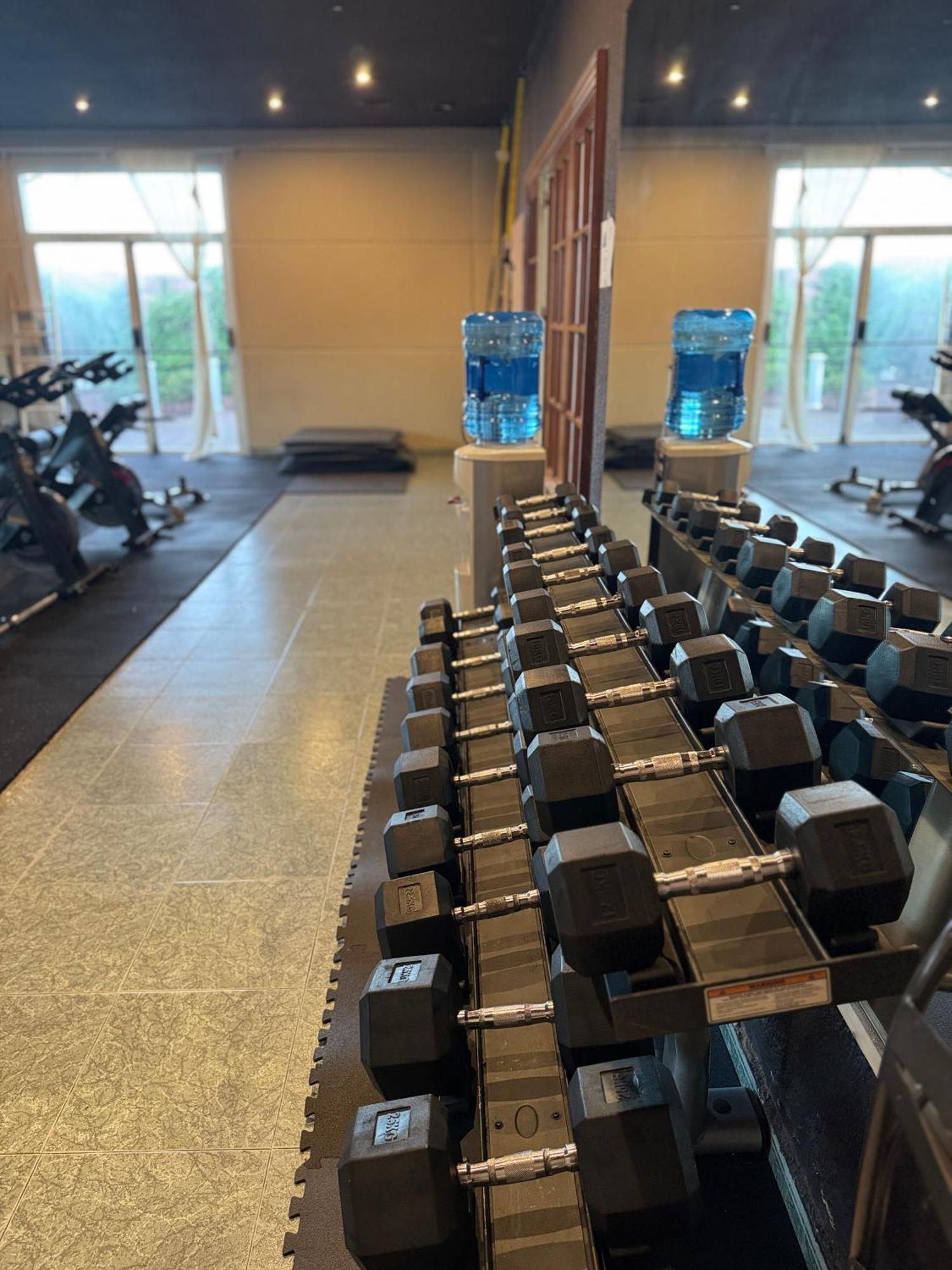 Hotel & Restaurant Figueres Parc Los Hostalets de Llers Екстериор снимка