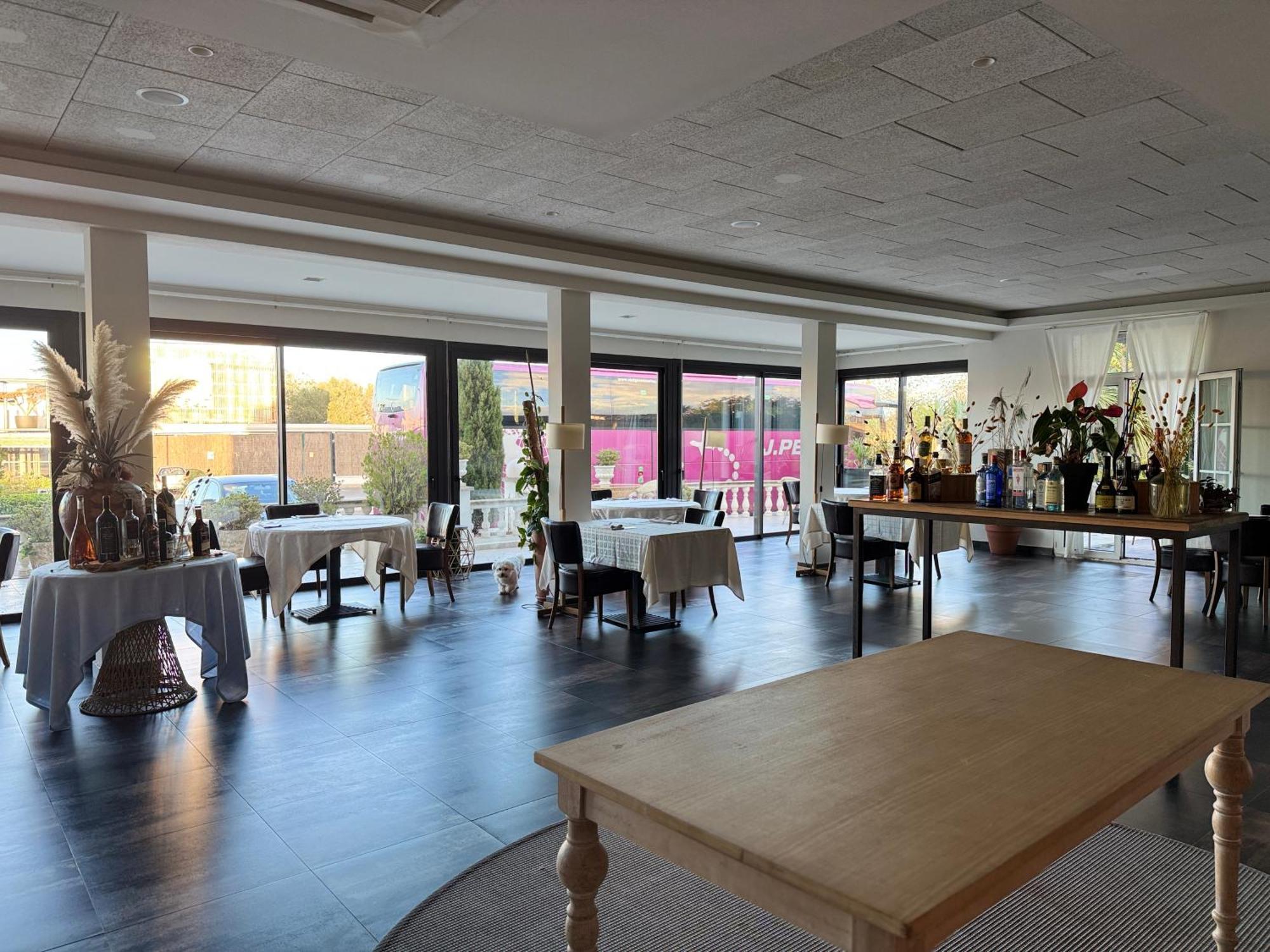 Hotel & Restaurant Figueres Parc Los Hostalets de Llers Екстериор снимка