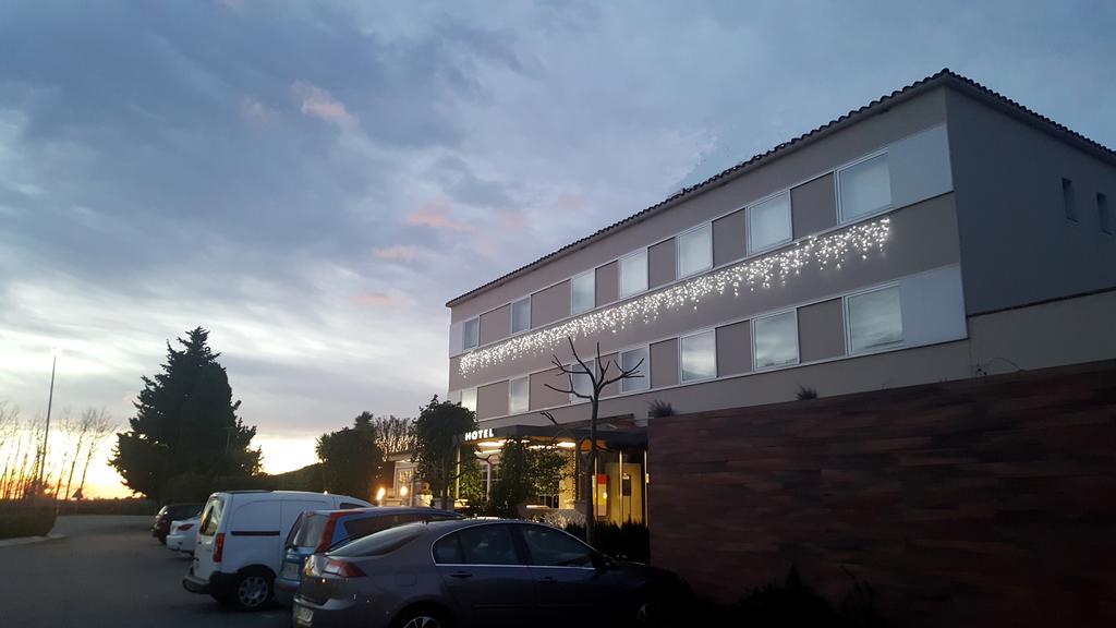 Hotel & Restaurant Figueres Parc Los Hostalets de Llers Екстериор снимка