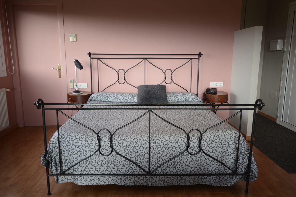 Hotel & Restaurant Figueres Parc Los Hostalets de Llers Екстериор снимка